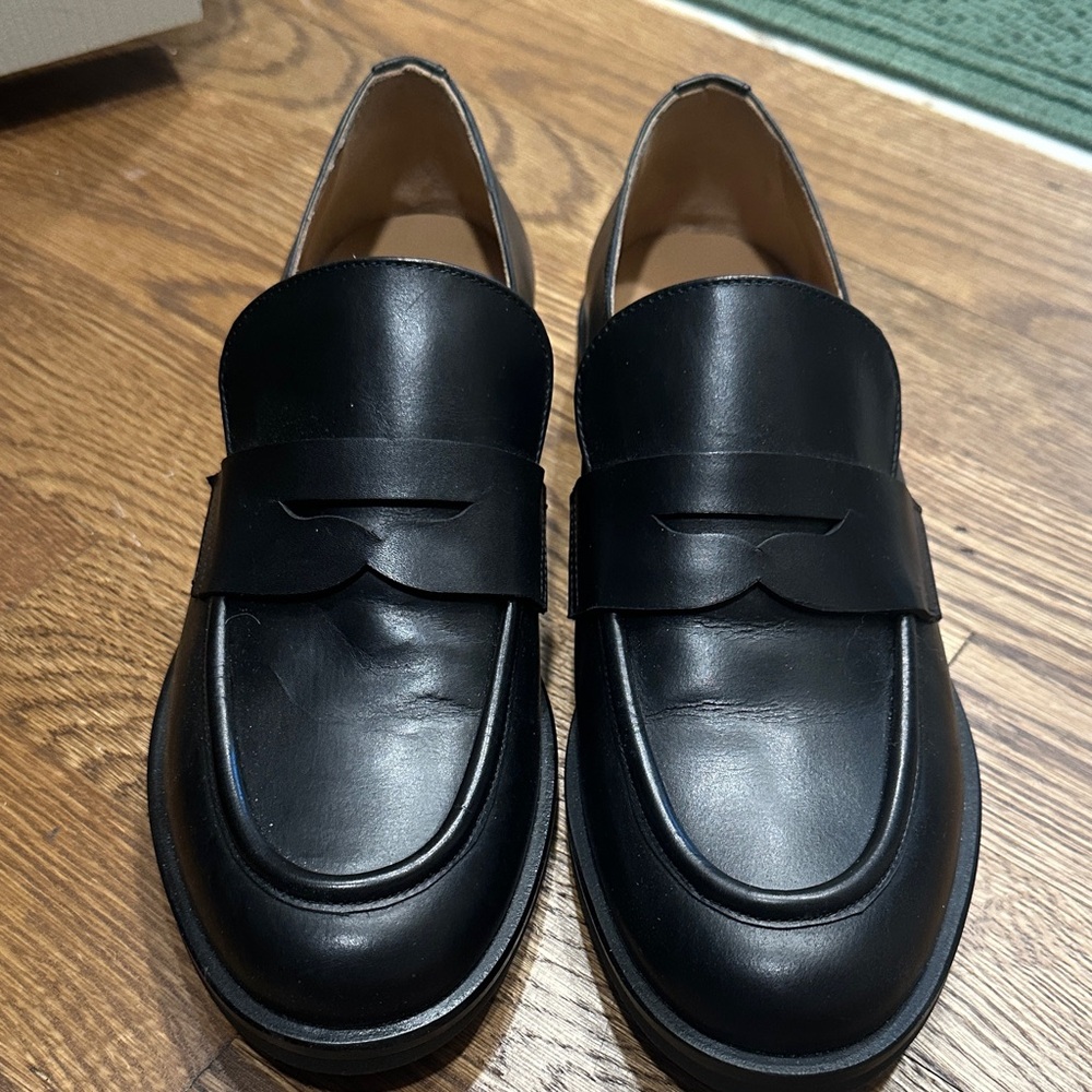 Italian Classic Black Leather Penny Loafers - women’s